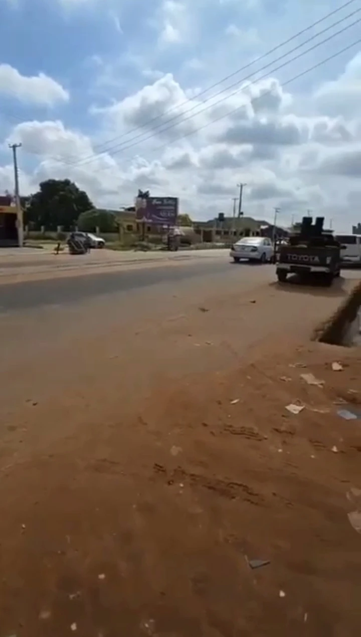 Store for Sale in Along country home tarred road, Edo - Image 1