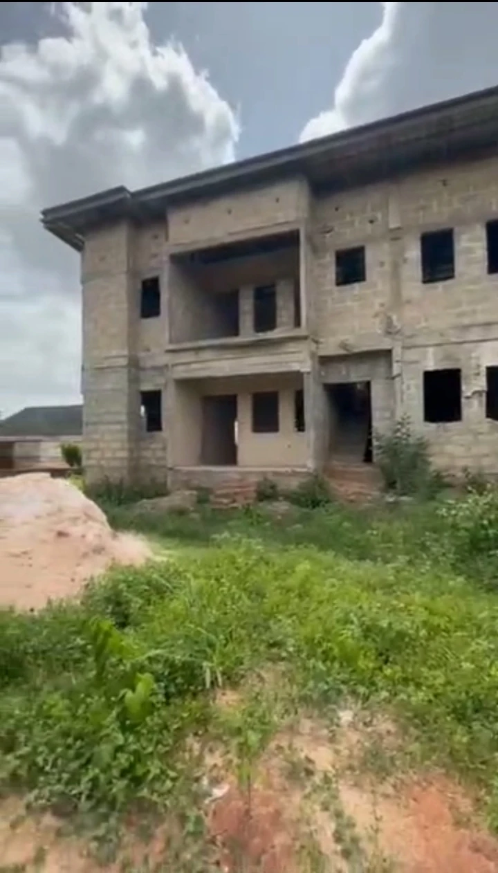 2 Bedroom Flat for Sale in Peanut sapele road, Edo - Image 1