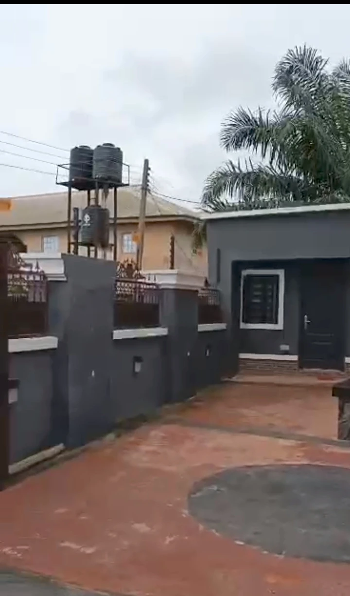 Duplex for Sale in Ugbor central, Edo - Image 1