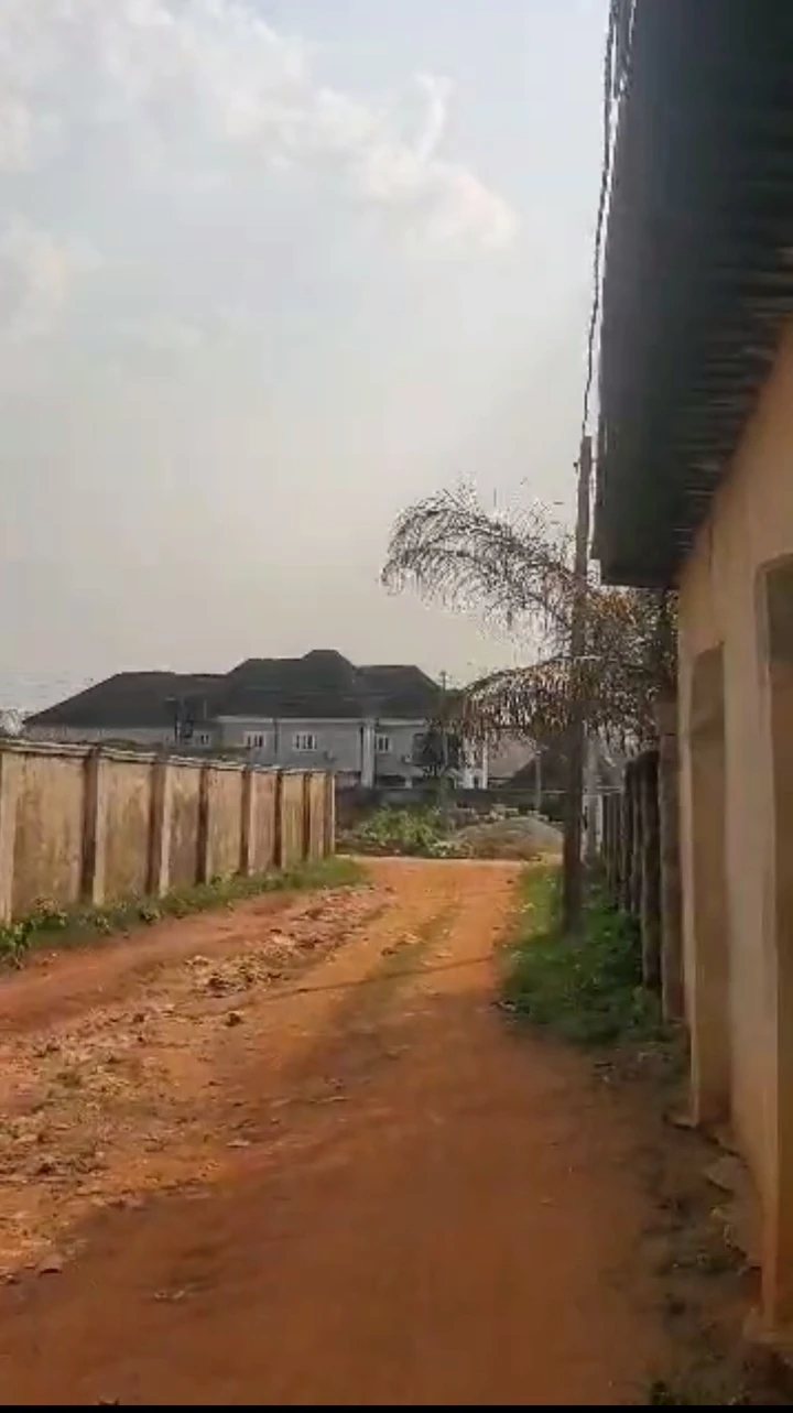 Bungalow for Sale in Ewodia community airport road, Edo - Image 1