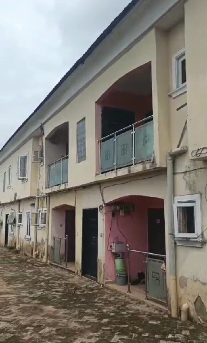 3 Bedroom Flat for Sale in Okhabere, Edo - Image 3
