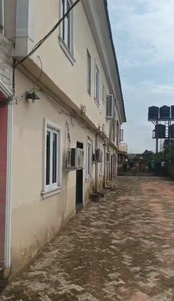3 Bedroom Flat for Sale in Okhabere, Edo - Image 2