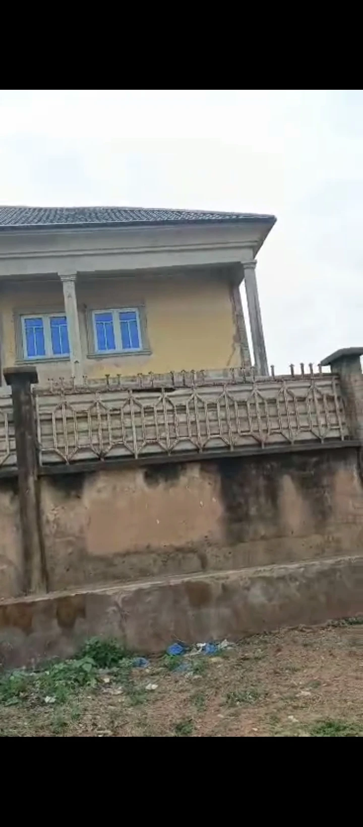 Duplex for Sale in Dumez off sapele road Benin city, Edo - Image 2