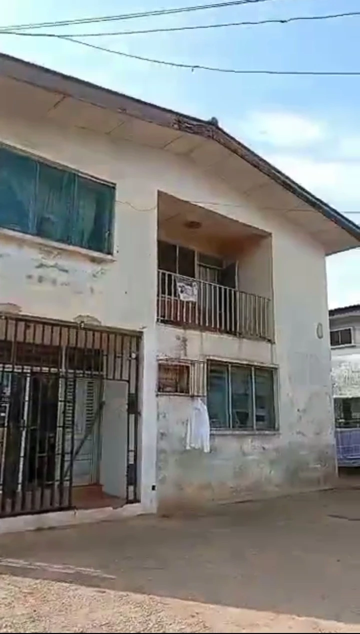 Duplex for Sale in Commercial Avenue road, Old GRA benin city., Edo - Image 1