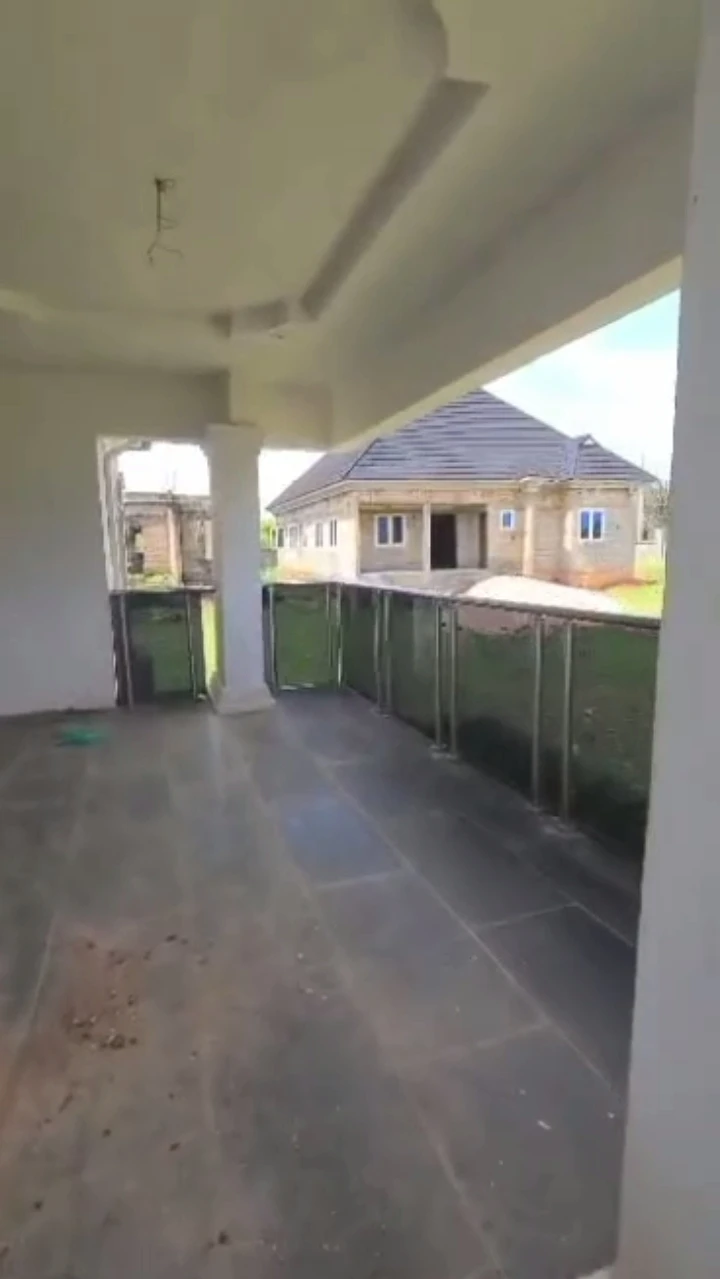 Bungalow for Sale in Obazagbor upper iriri Rd, Edo - Image 2