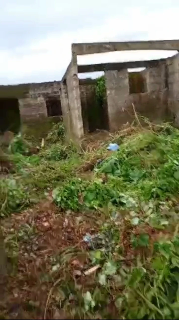 Uncompleted Building for Sale in Etinosa community sapele road, Edo - Image 2