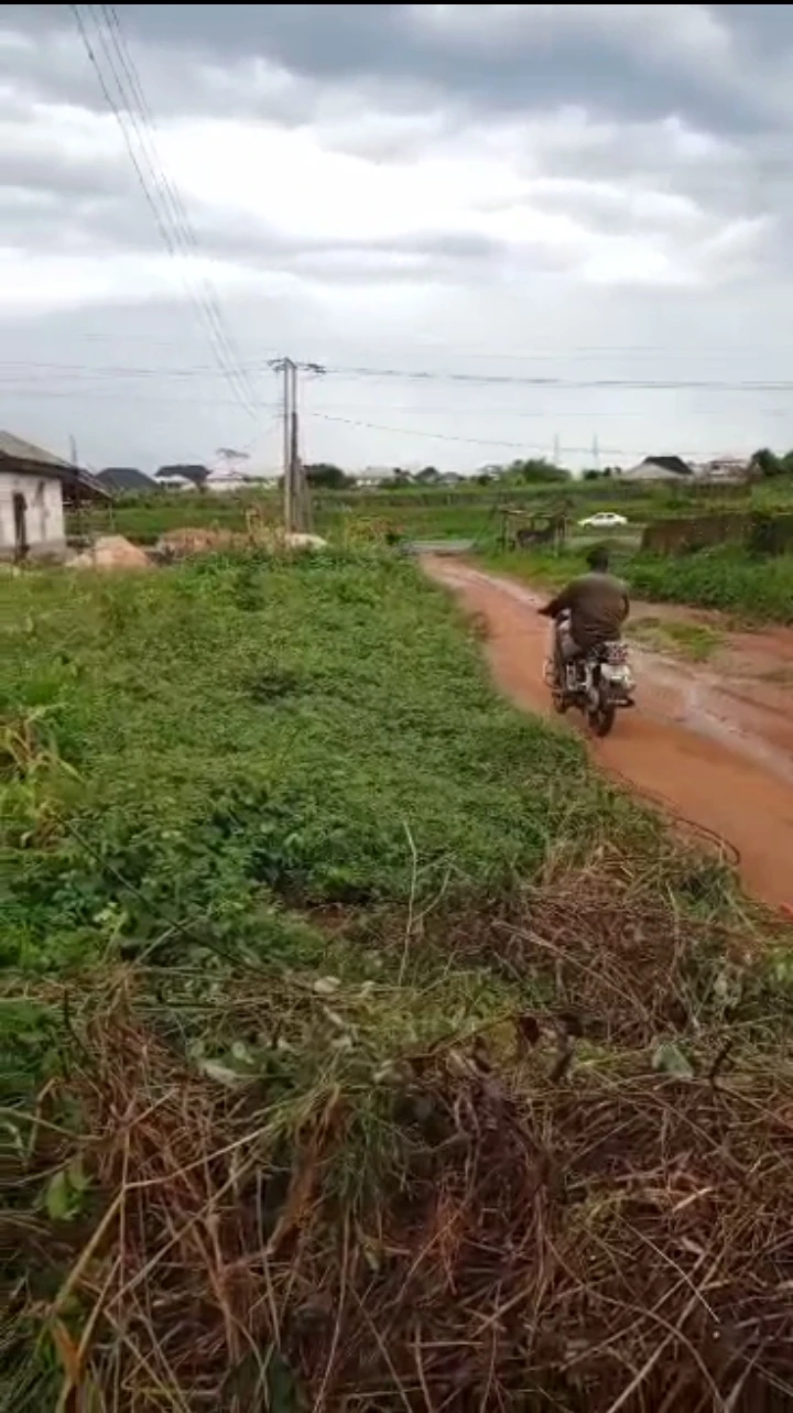 Uncompleted Building for Sale in Etinosa community sapele road, Edo - Image 1