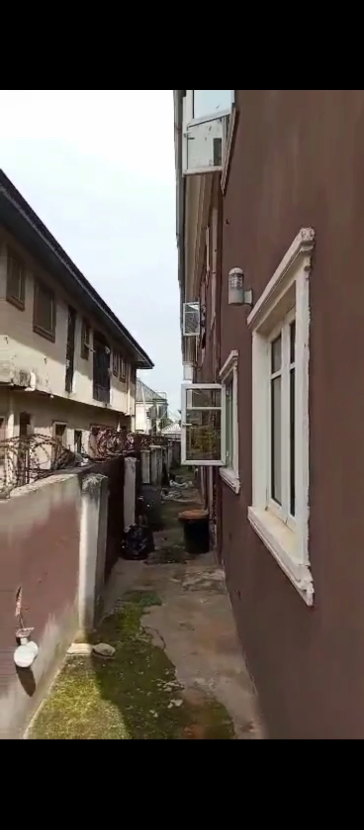 3 Bedroom Flat for Sale in Okhabere, Edo - Image 2