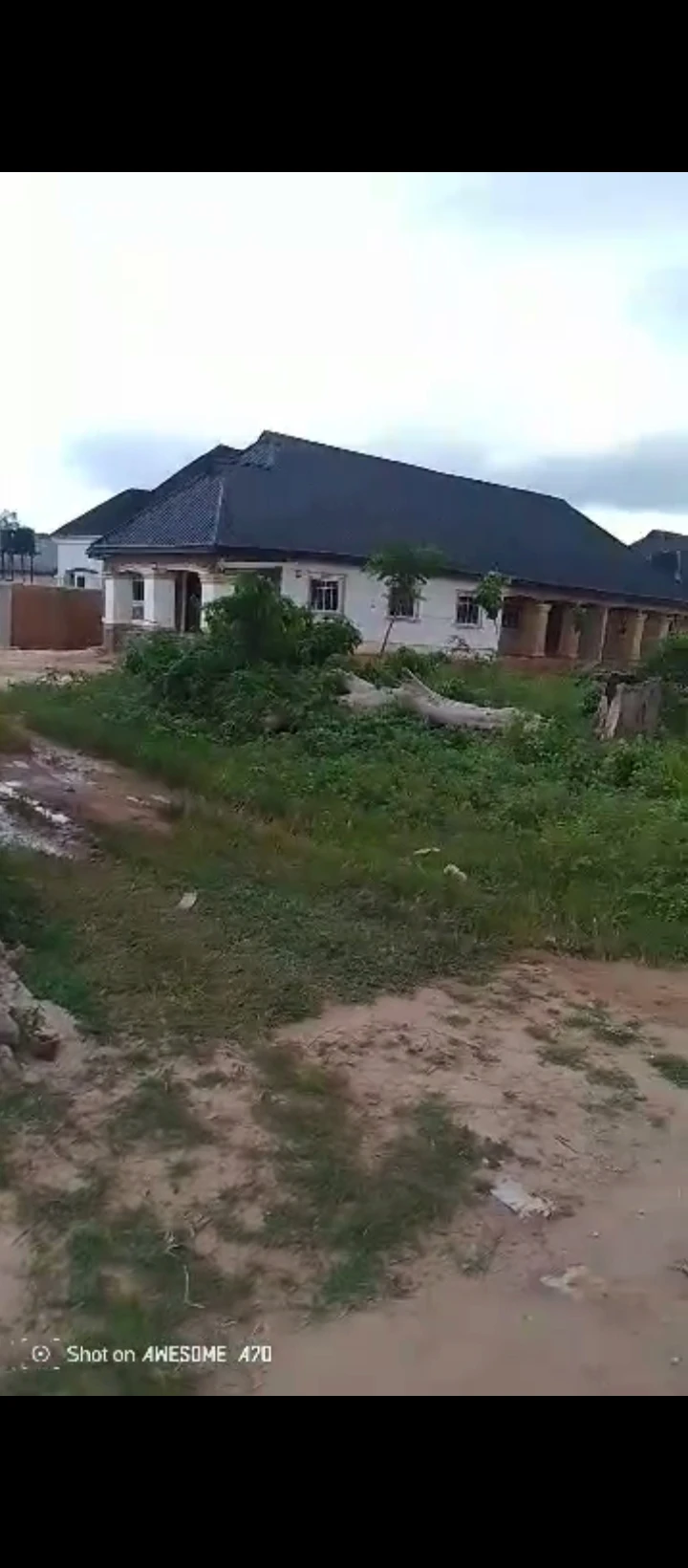 Uncompleted Building for Sale in Captain Osa farm sapele Rd by pass., Edo - Image 2