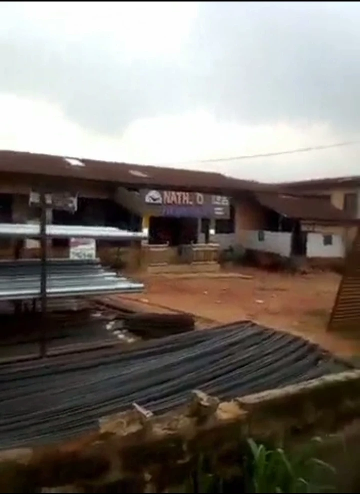 Bungalow for Sale in Costain junction new Benin, Edo - Image 1