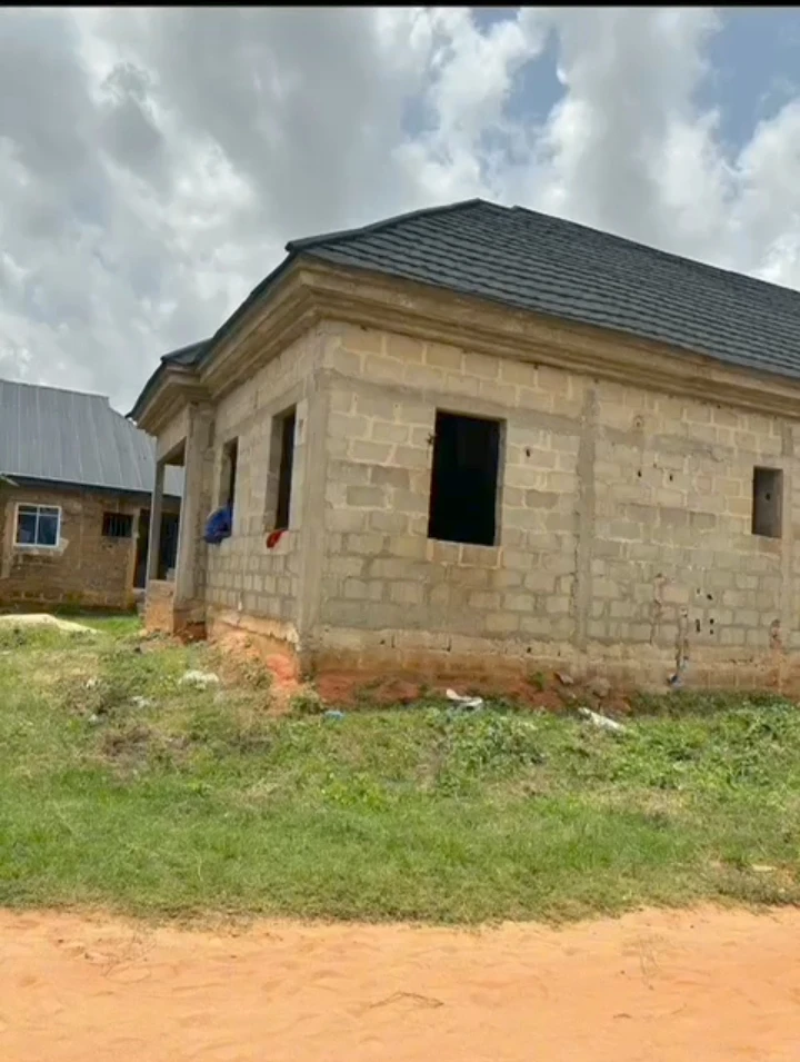 Bungalow for Sale in Ugbor central, Edo - Image 2