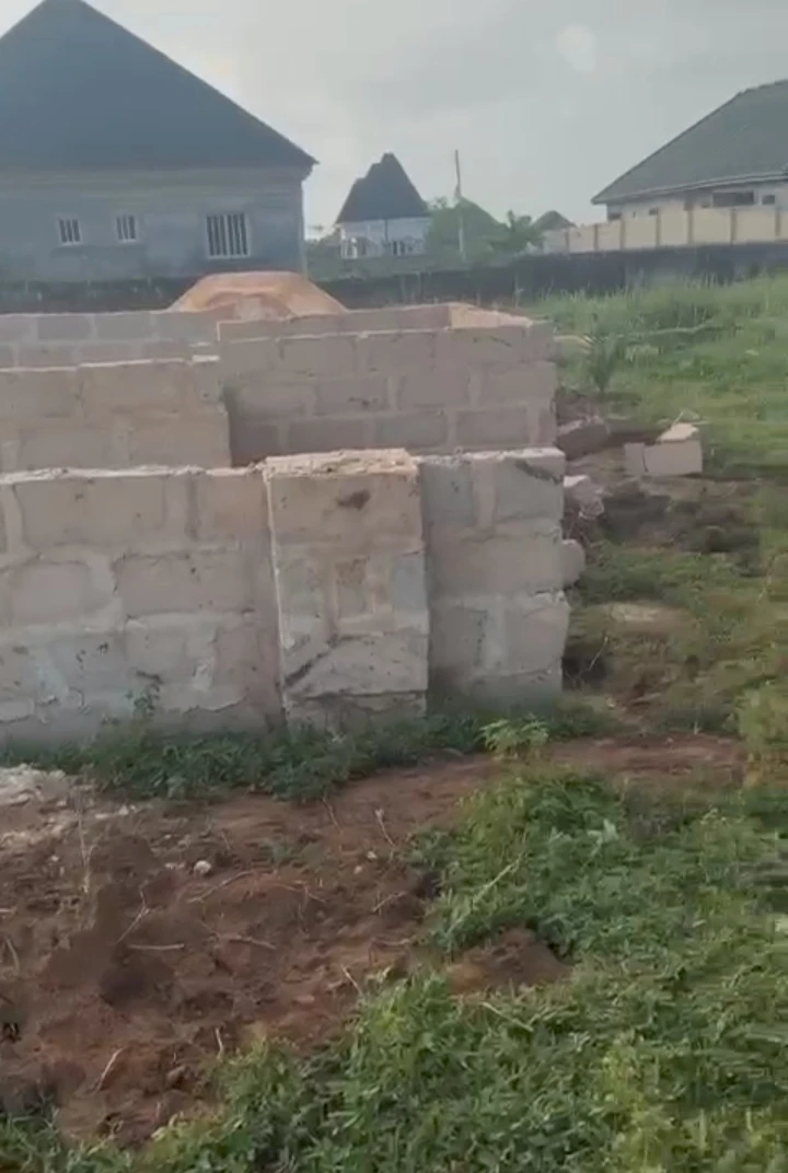 Land for Sale in Obagie road, Edo - Image 1