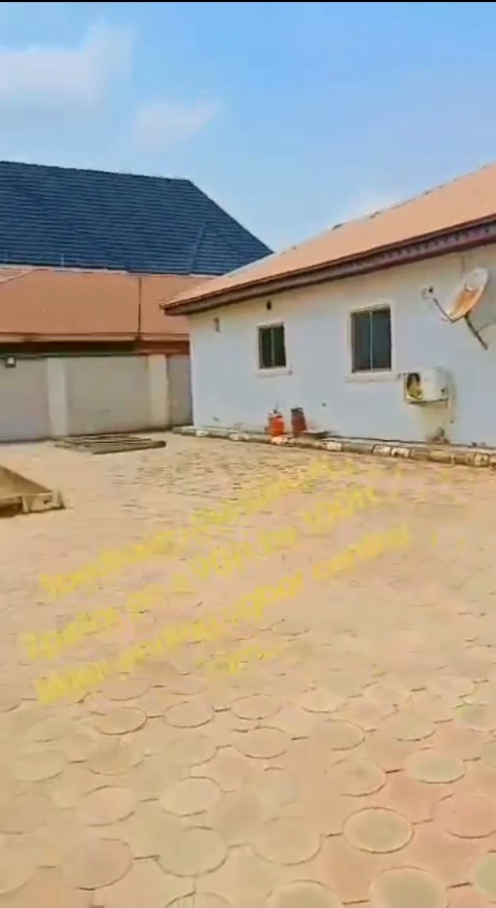 Bungalow for Sale in Miller road by Ugbor, Edo - Image 2