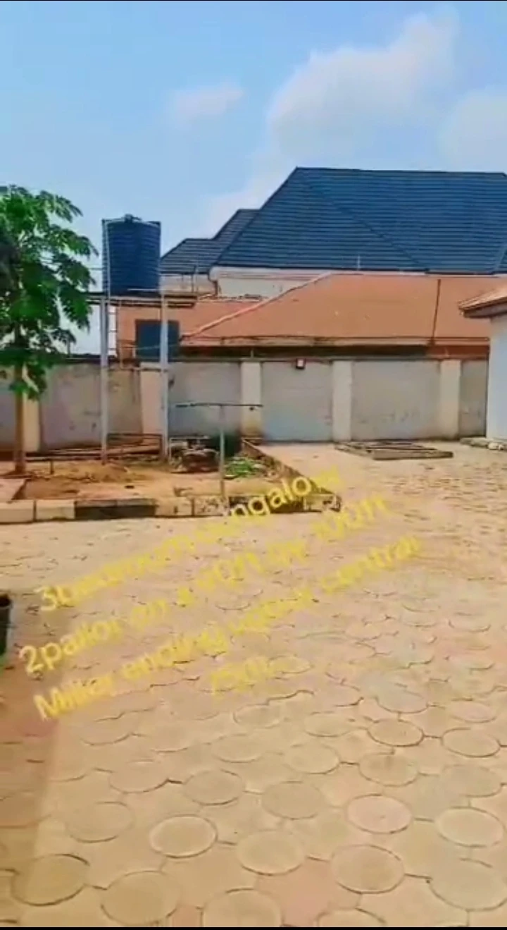 Bungalow for Sale in Miller road by Ugbor, Edo - Image 1