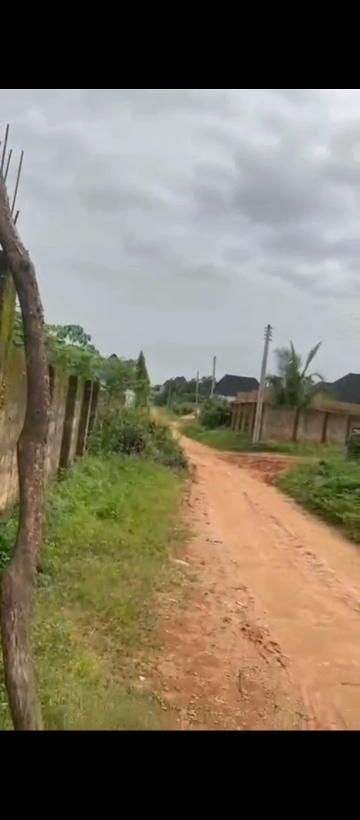 Land for Sale in Okhoromi/Egbire Tarred Rd B4 pantha Mall off Airport✈️ Rd, Edo - Image 2