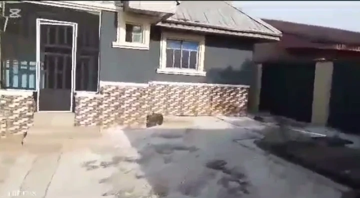 3 Bedroom Flat for Sale in Agip sapele road Benin city, Edo - Image 2