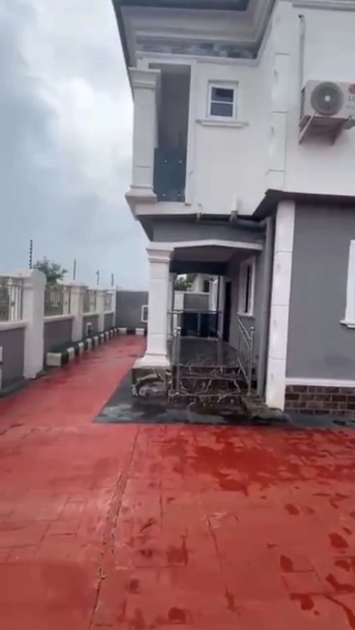 2 Bedroom Flat for Rent in Opp coin oil BIU sapele road, Edo - Image 1