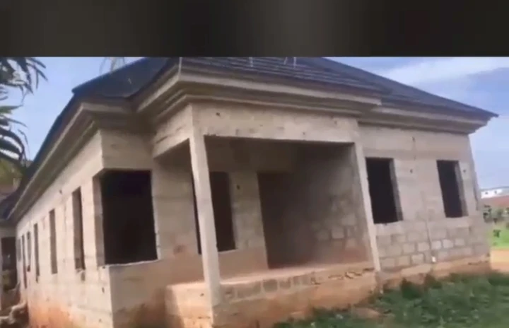 Bungalow for Sale in Ogunwenyin, Edo - Image 3
