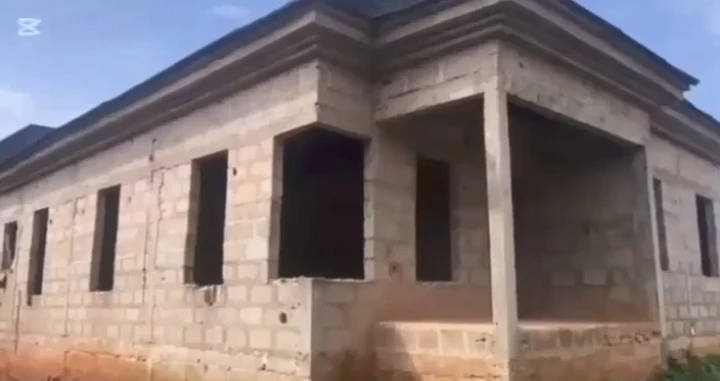 Bungalow for Sale in Ogunwenyin, Edo - Image 2