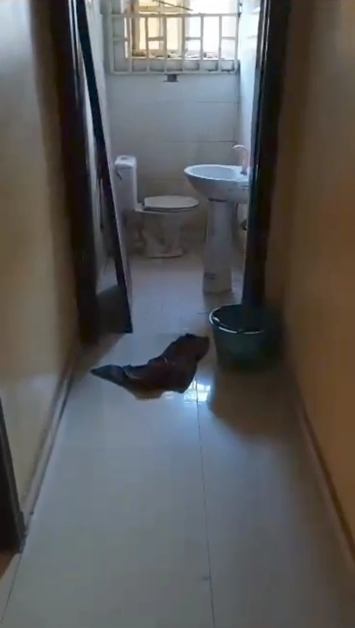 Duplex for Sale in ADC airport road, Edo - Image 2