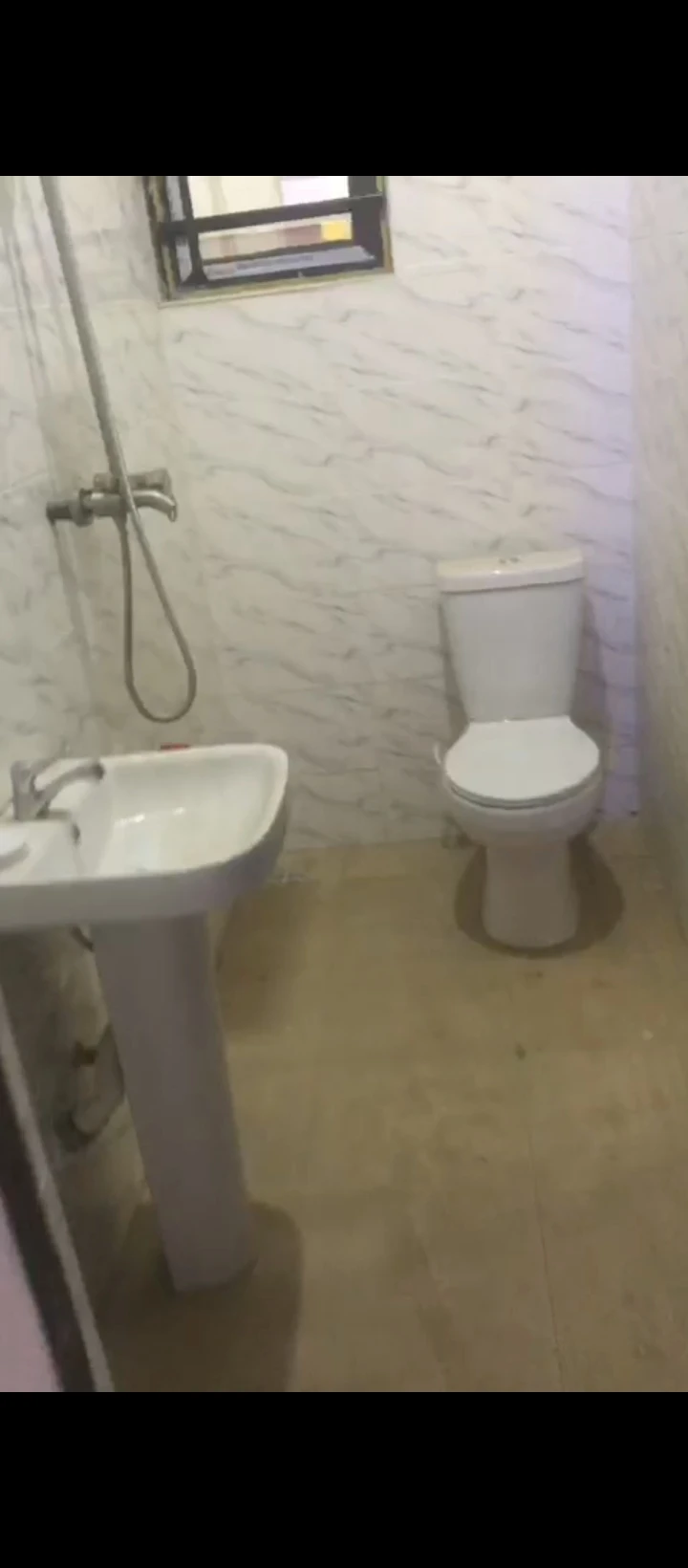 2 Bedroom Flat for Rent in Miller road by Ugbor, Edo - Image 2