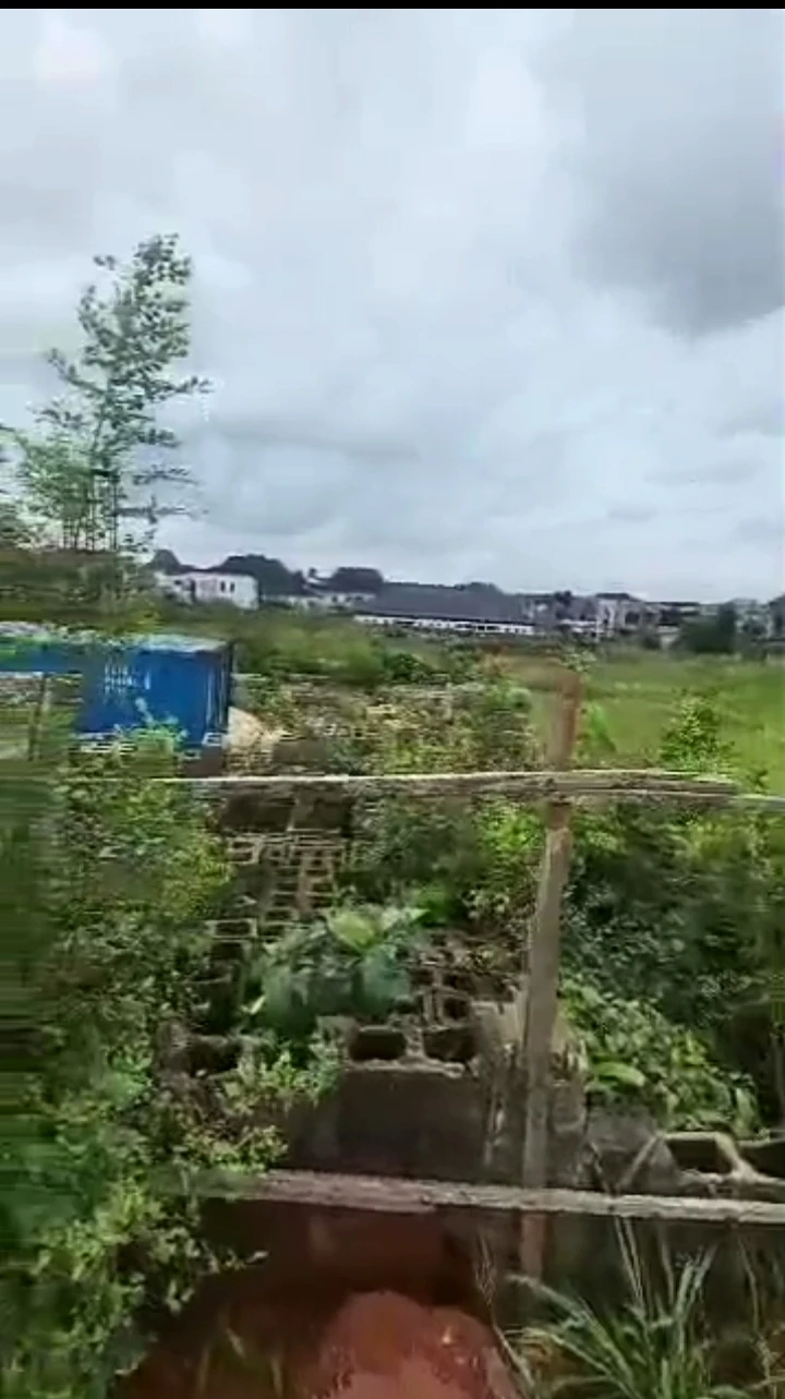 Land for Sale in Asaba express way, Delta - Image 1
