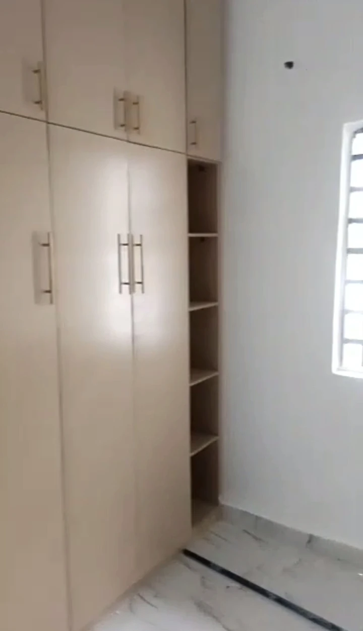 1 Bedroom Flat for Rent in Ugolo, Delta - Image 3