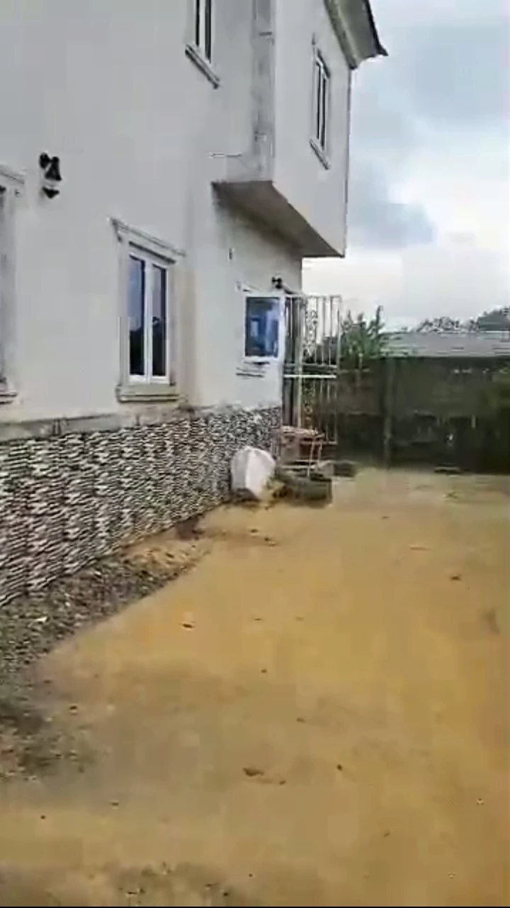Duplex for Sale in Omenta effurru, Delta - Image 1