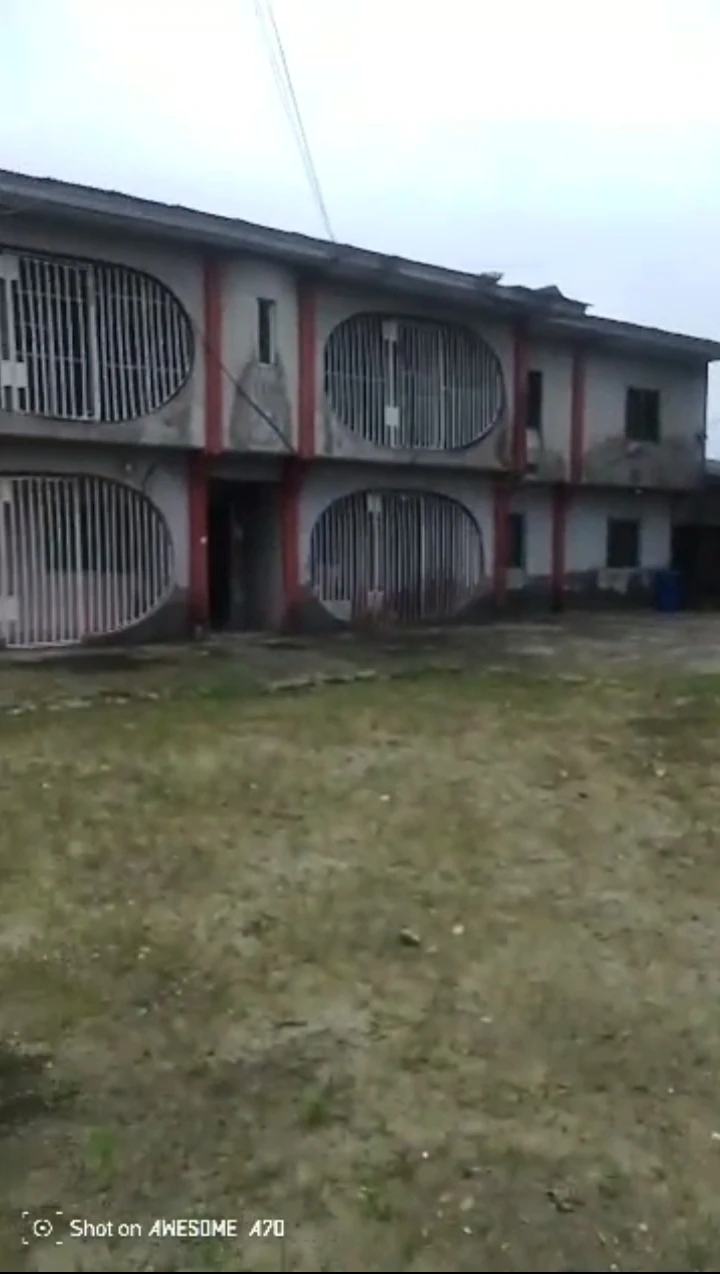 3 Bedroom Flat for Sale in Refinery road, Delta - Image 1