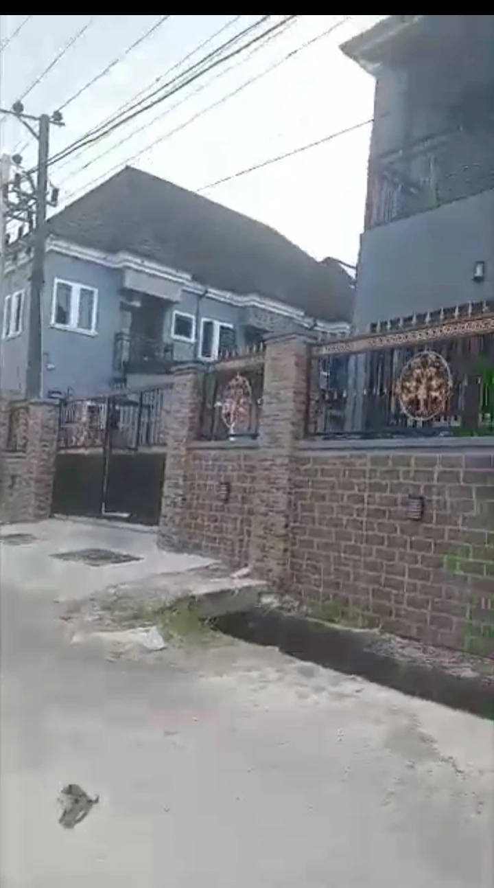 Hotel for Sale in Off Refinery road Warri Delta state, Delta - Image 1