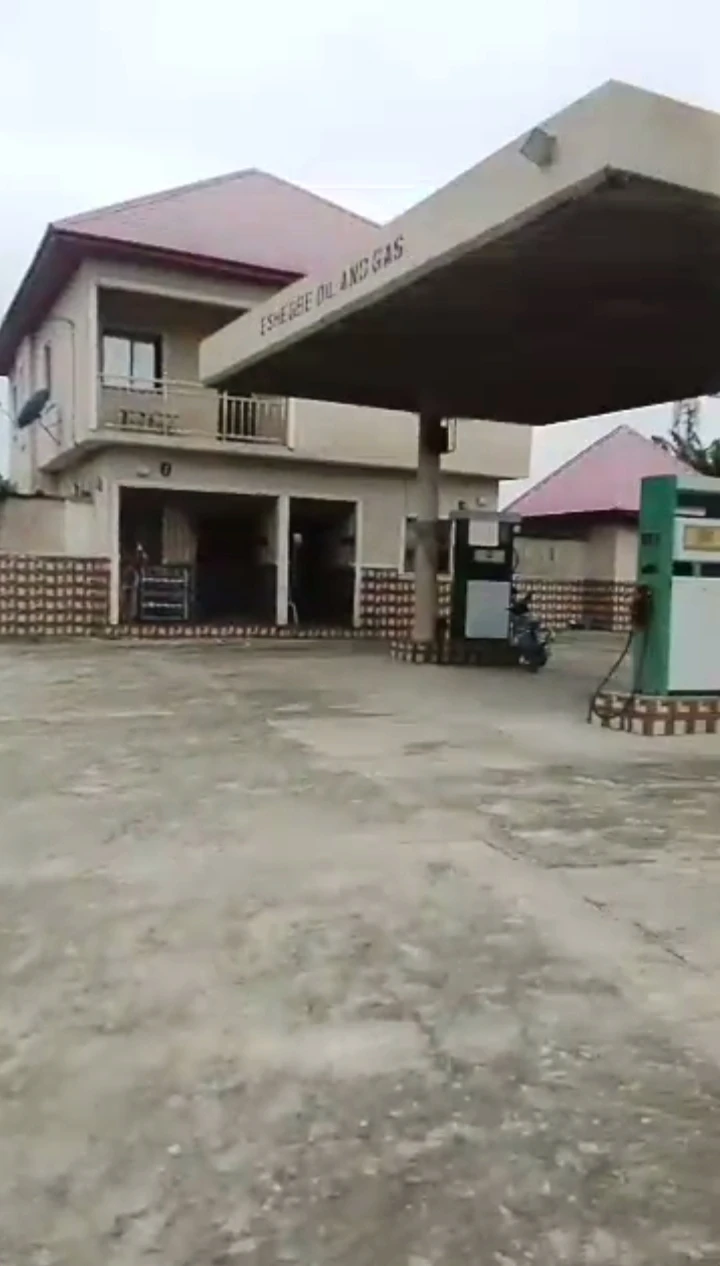 Filling Station for Sale in Alegbo off PTI road, Delta - Image 1