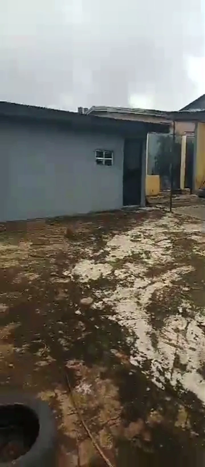 Bungalow for Sale in Asoro Hill upper Ekehuaw road, Edo - Image 1