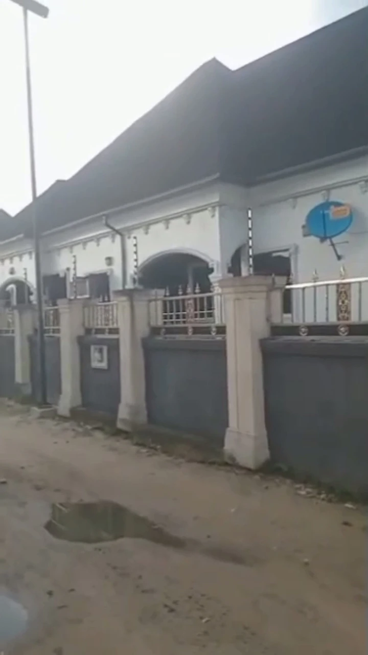 1 Bedroom Flat for Sale in Udu Warri, Delta - Image 1