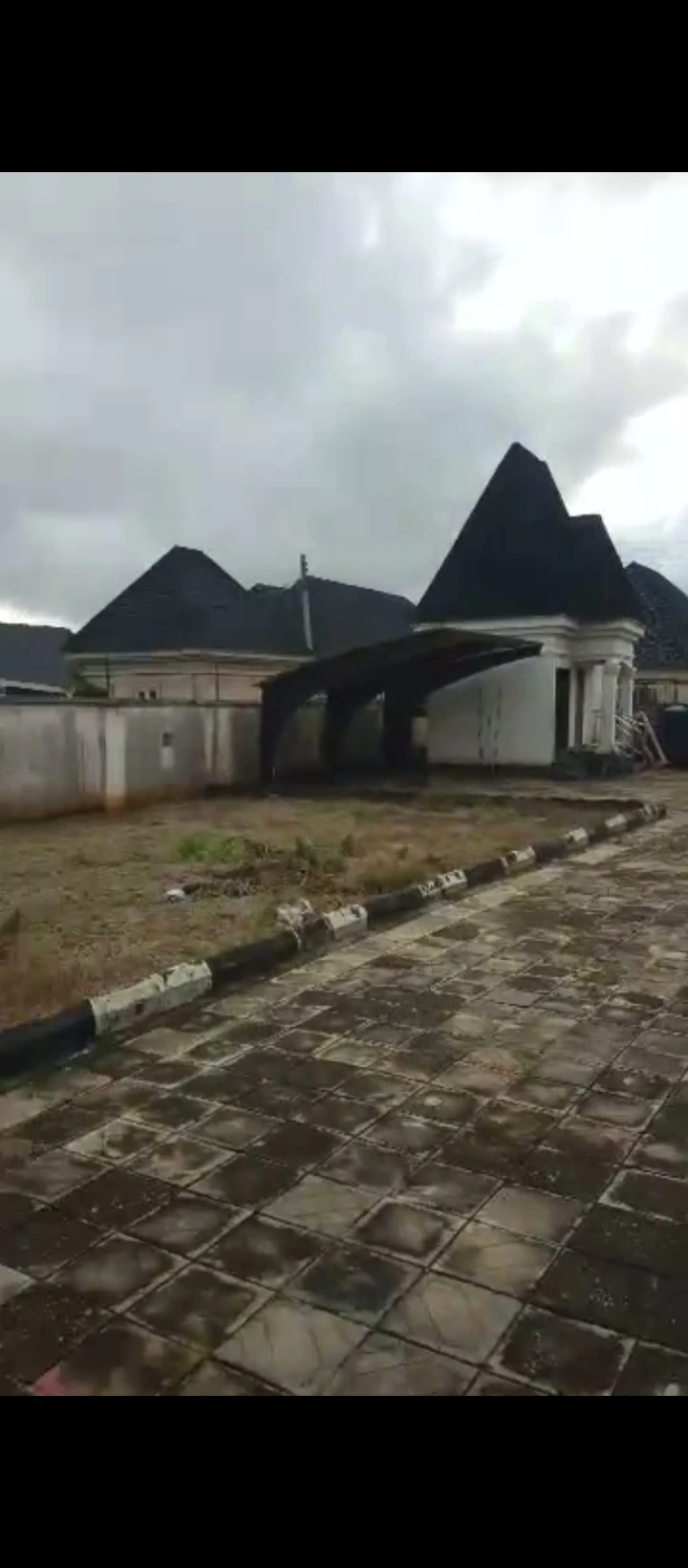 Bungalow for Sale in Obagie road, Edo - Image 5