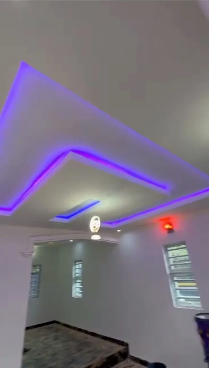 2 Bedroom Flat for Rent in Zion Street sapele road, Edo - Image 4