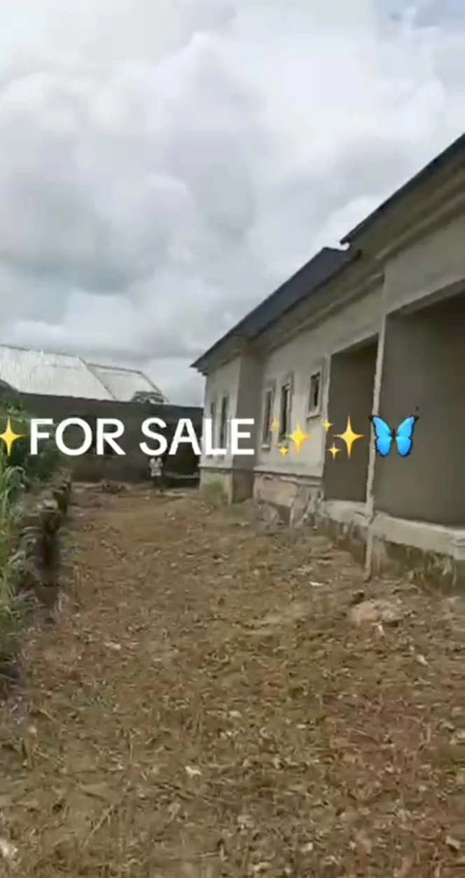 Bungalow for Sale in Agharho, Delta - Image 3