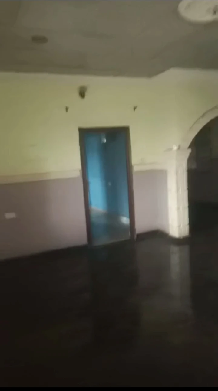 3 Bedroom Flat for Rent in Jeddo, Delta - Image 1