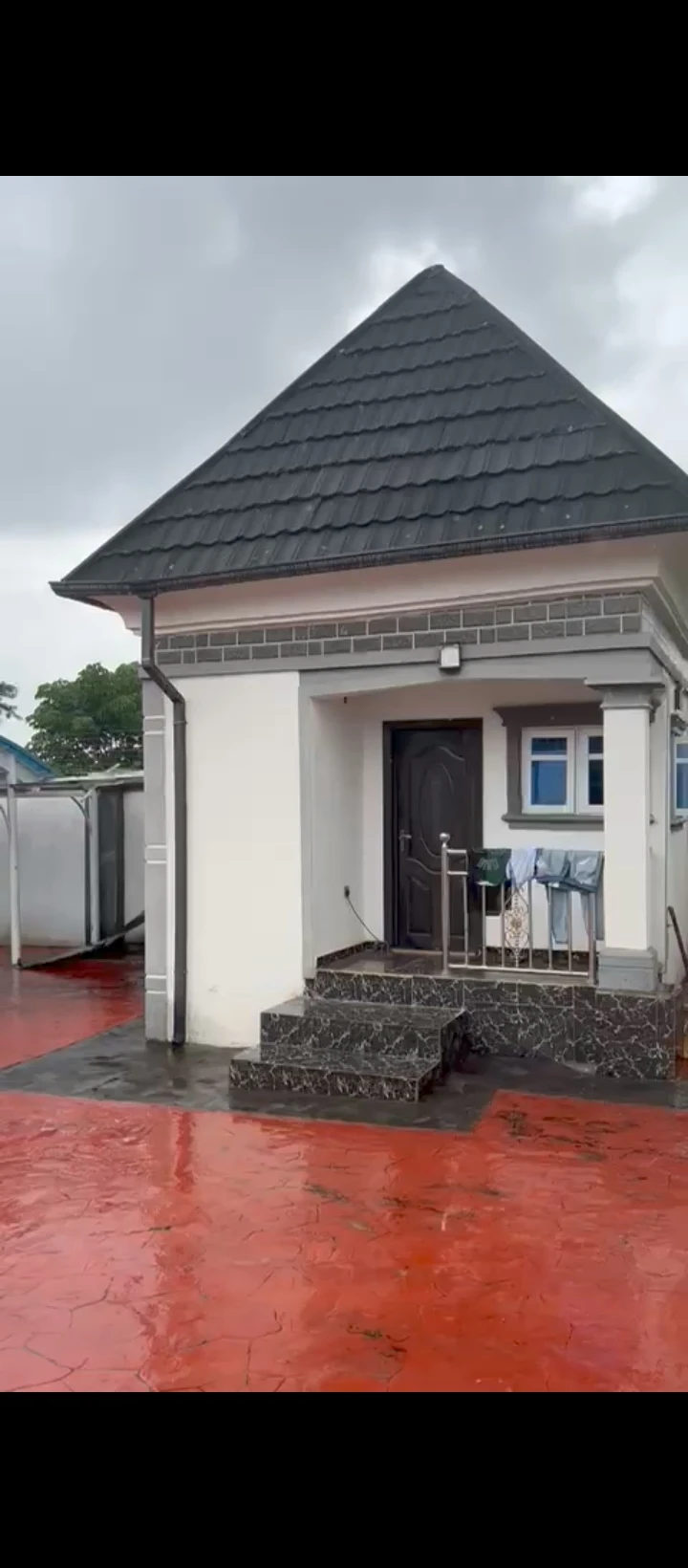 4 Bedroom Flat for Sale in Oluku Benin Akure road, Edo - Image 1