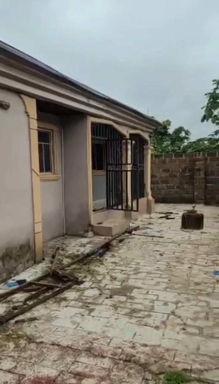 Bungalow for Sale in Ogunwenyin, Edo - Image 1
