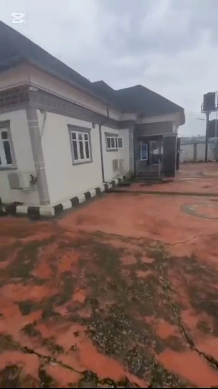Bungalow for Sale in Oluku Benin Akure road, Edo - Image 1