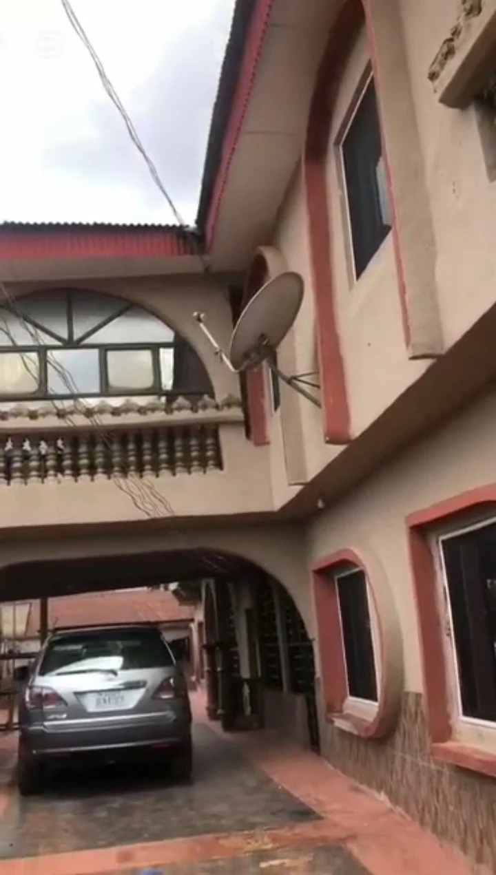 3 Bedroom Flat for Sale in Eweka upper sakpoba road, Edo - Image 1