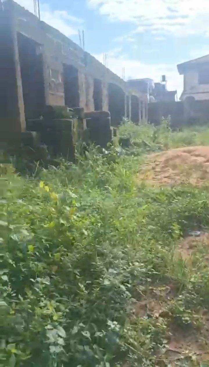 Uncompleted Building for Sale in 1st ugbor, Edo - Image 1