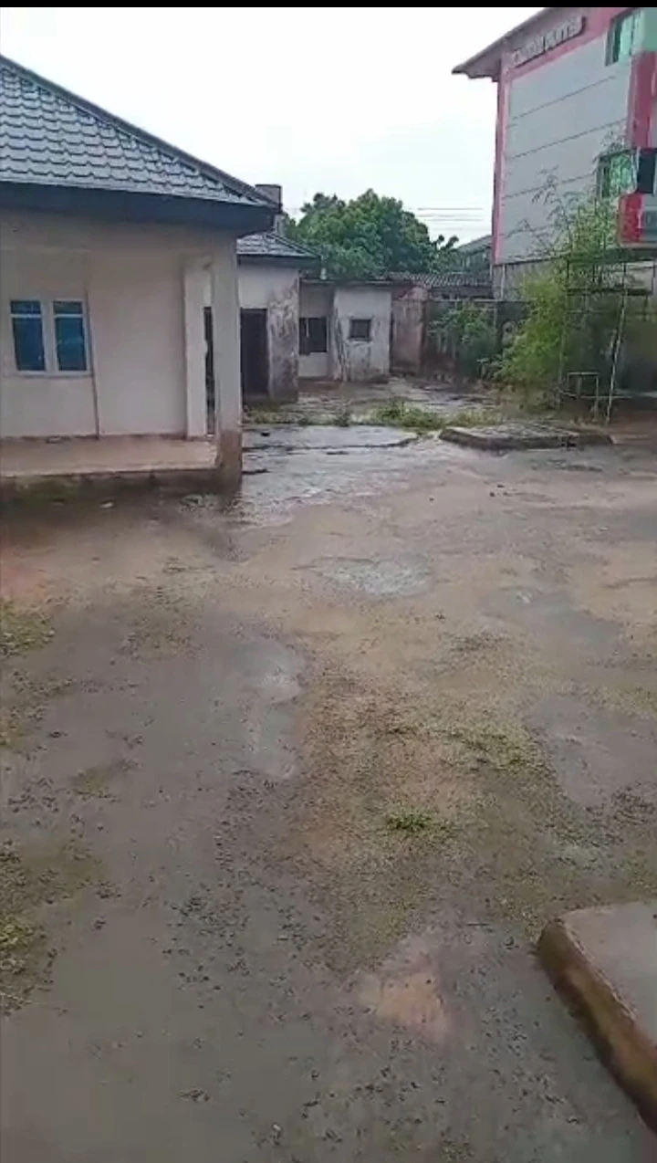 Bungalow for Sale in boundary road, Edo - Image 1