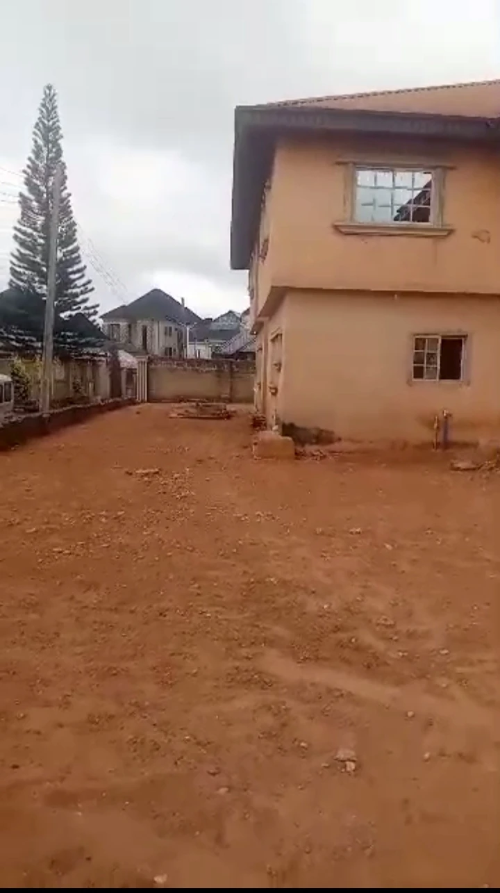 Duplex for Sale in Country home junction, Edo - Image 2
