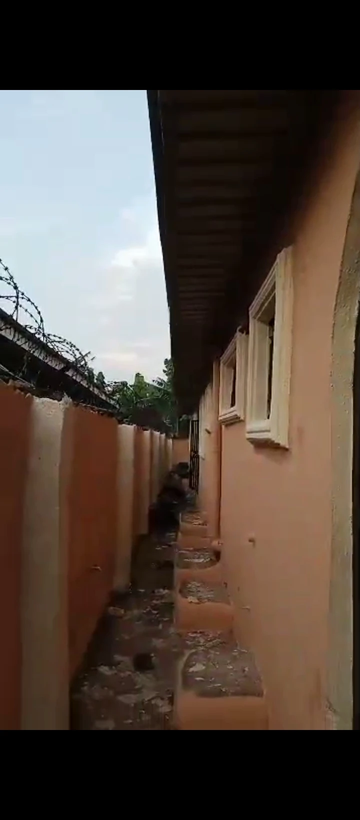 Bungalow for Sale in Agbor road, Edo - Image 2