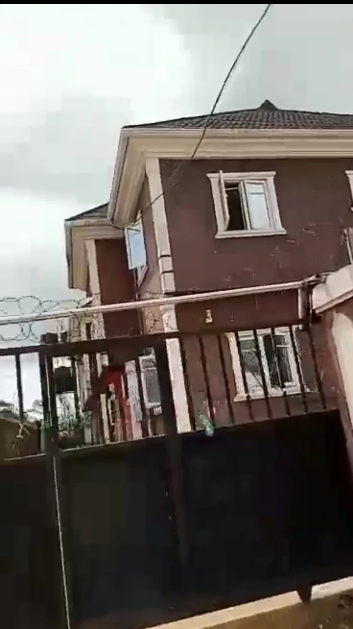 2 Bedroom Flat for Sale in Evbu, Edo - Image 1