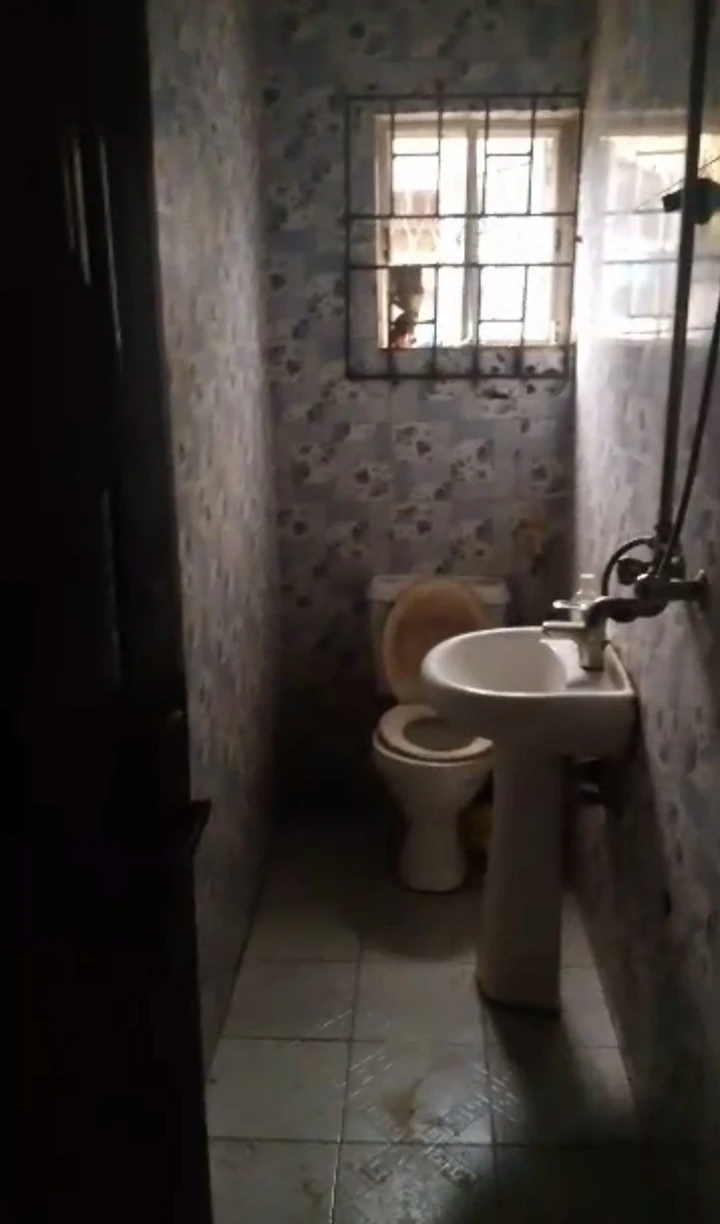 2 Bedroom Flat for Rent in Ogunwenyin, Edo - Image 1