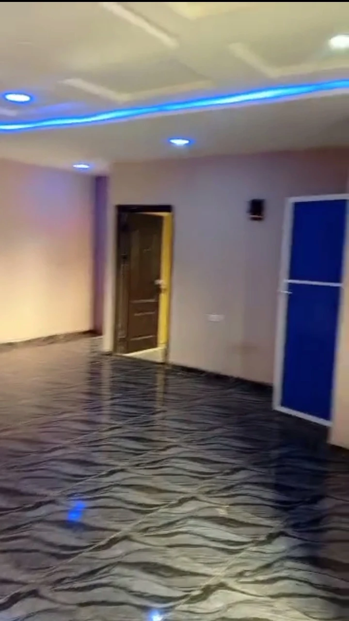 3 Bedroom Flat for Rent in Anointed sapele road, Edo - Image 1