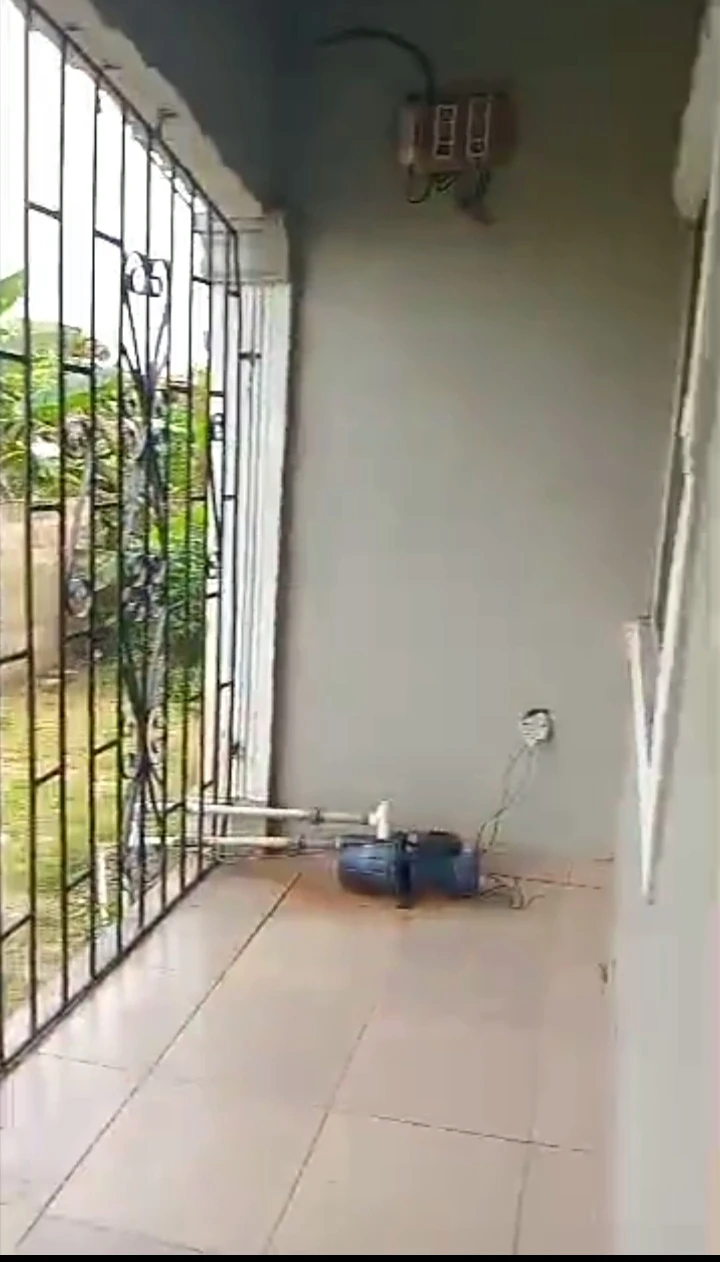 2 Bedroom Flat for Rent in Jeddo, Delta - Image 3