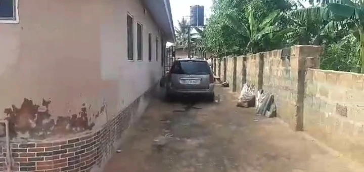 Bungalow for Sale in Aduwawa Benin city, Edo - Image 3
